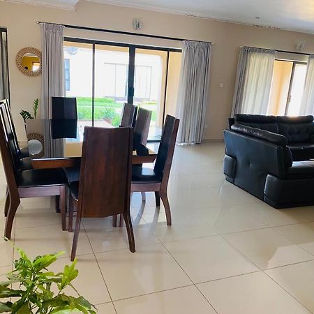 Styled Bed And Breakfast Palapye Εξωτερικό φωτογραφία