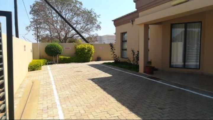 Styled Bed And Breakfast Palapye Εξωτερικό φωτογραφία